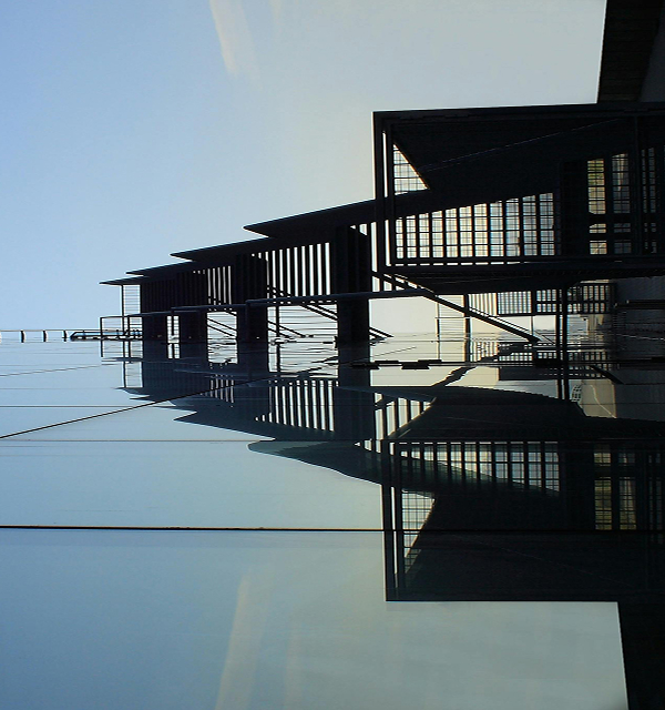 V square img1 (14)
